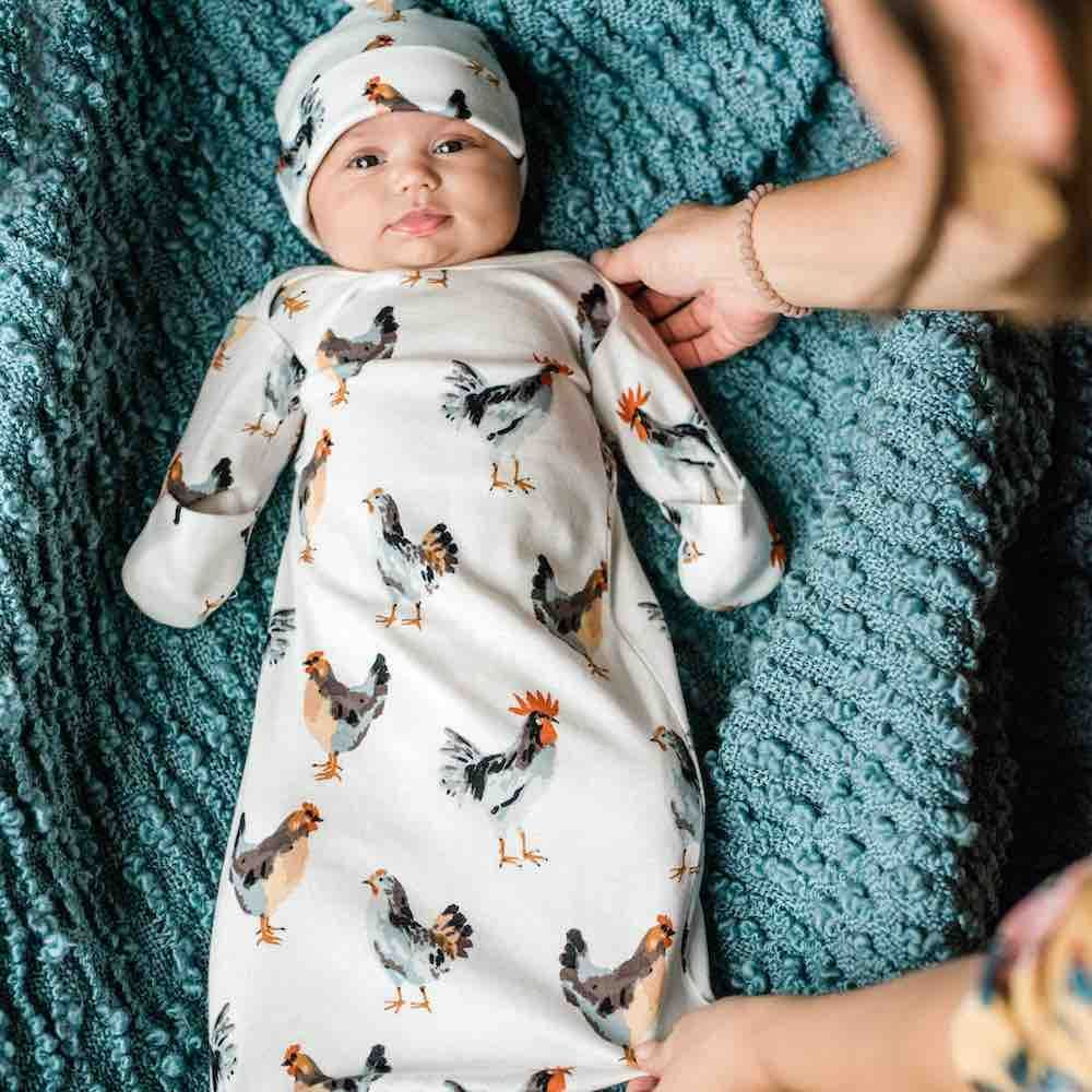 Organic NB Gown & Hat Set Chicken