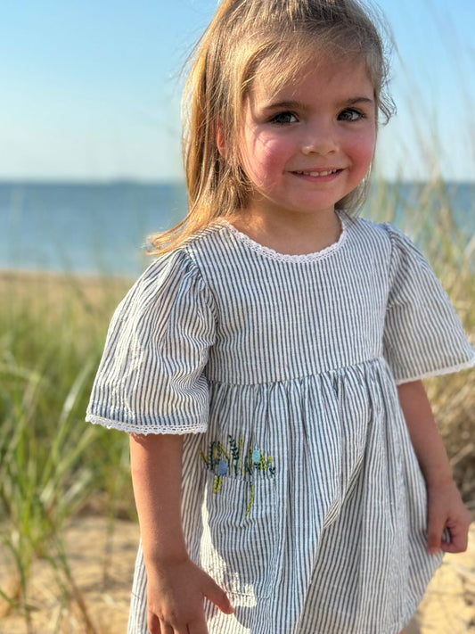 Seersucker Flower Pocket Dress